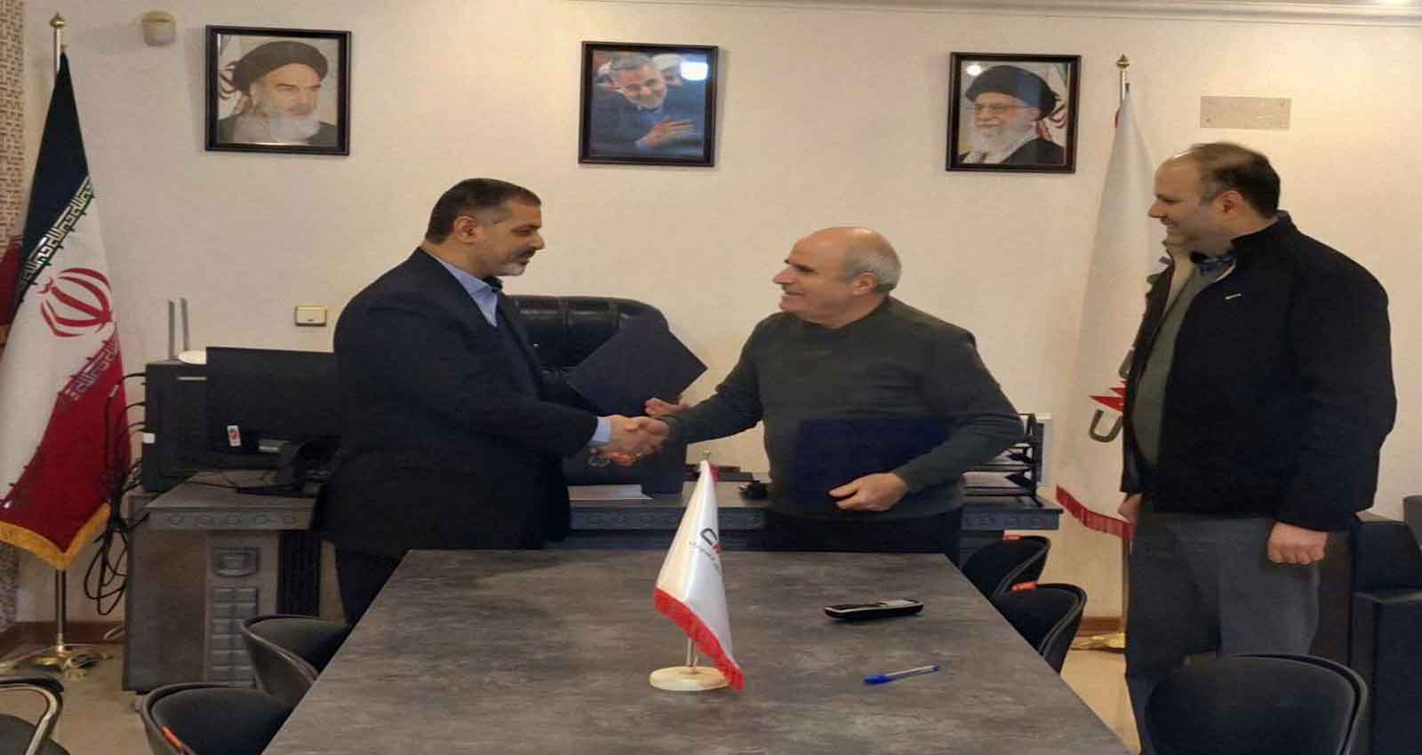 تفاهم نامه تانش و آذرخش